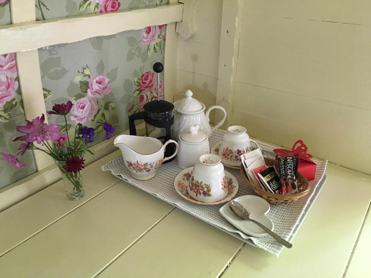 링우드 Fernwood B&B 외부 사진